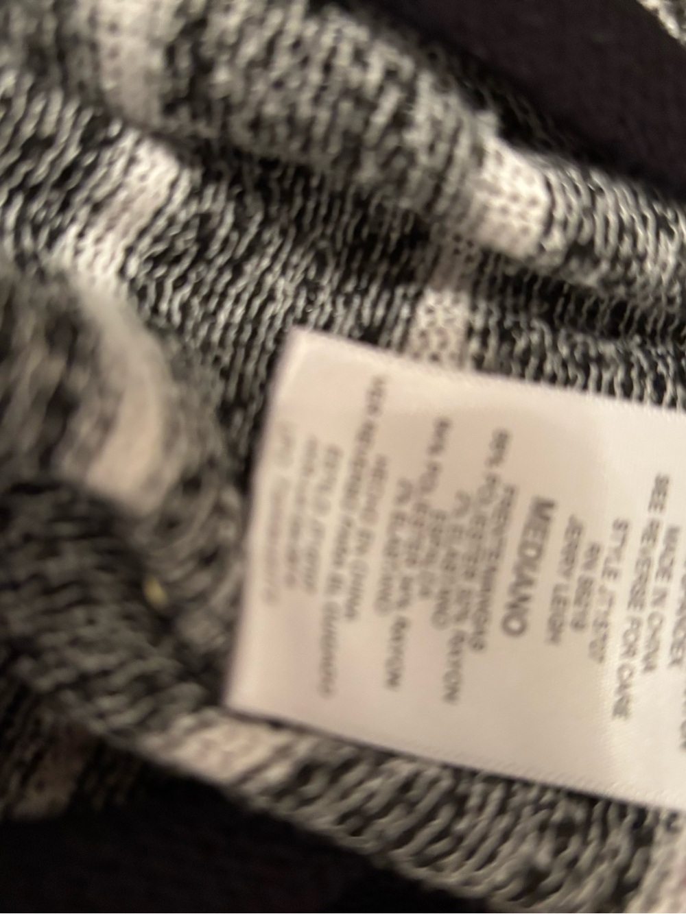 Modern Lux lightweight daisy sweater M - Picture 8 of 8